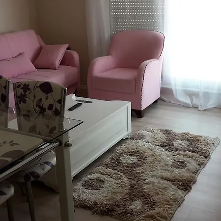 Apartament Top *